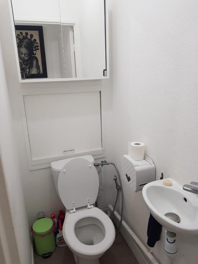 Pretty And Neat Bedroom In My Cosy Appartment. 皮托 外观 照片