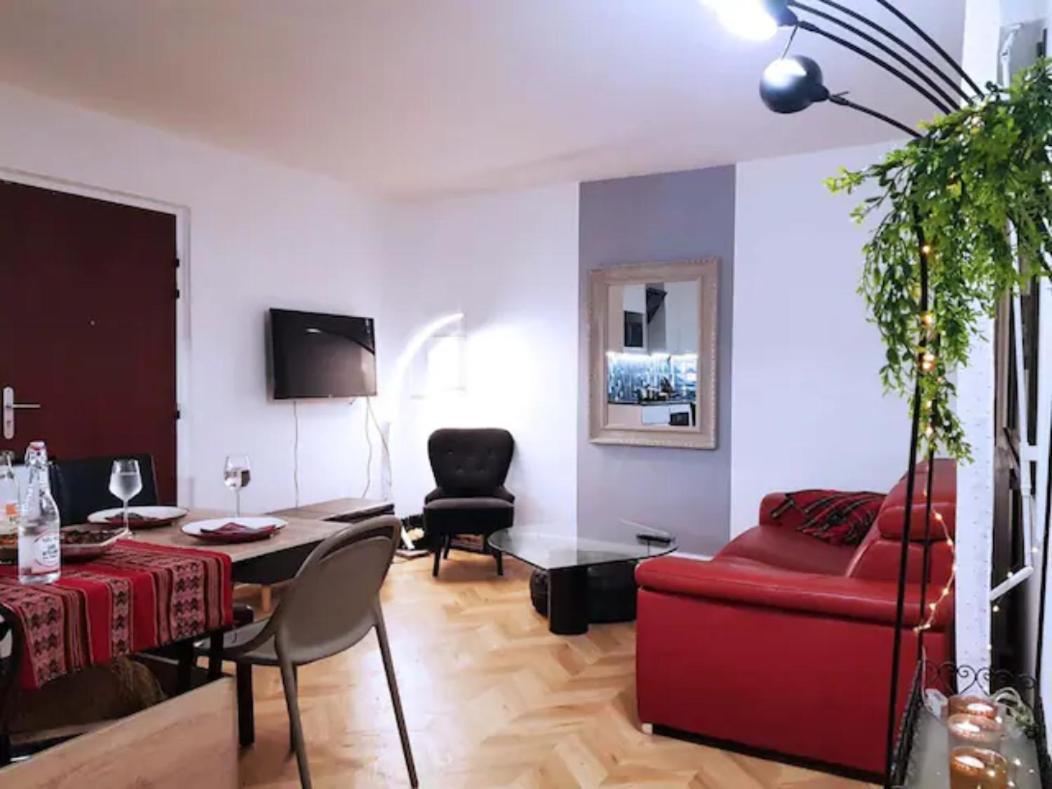 Pretty And Neat Bedroom In My Cosy Appartment. 皮托 外观 照片